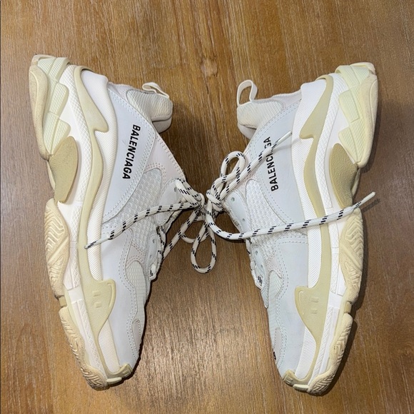 Balenciaga Triple S Sneakers - Picture 2 of 7
